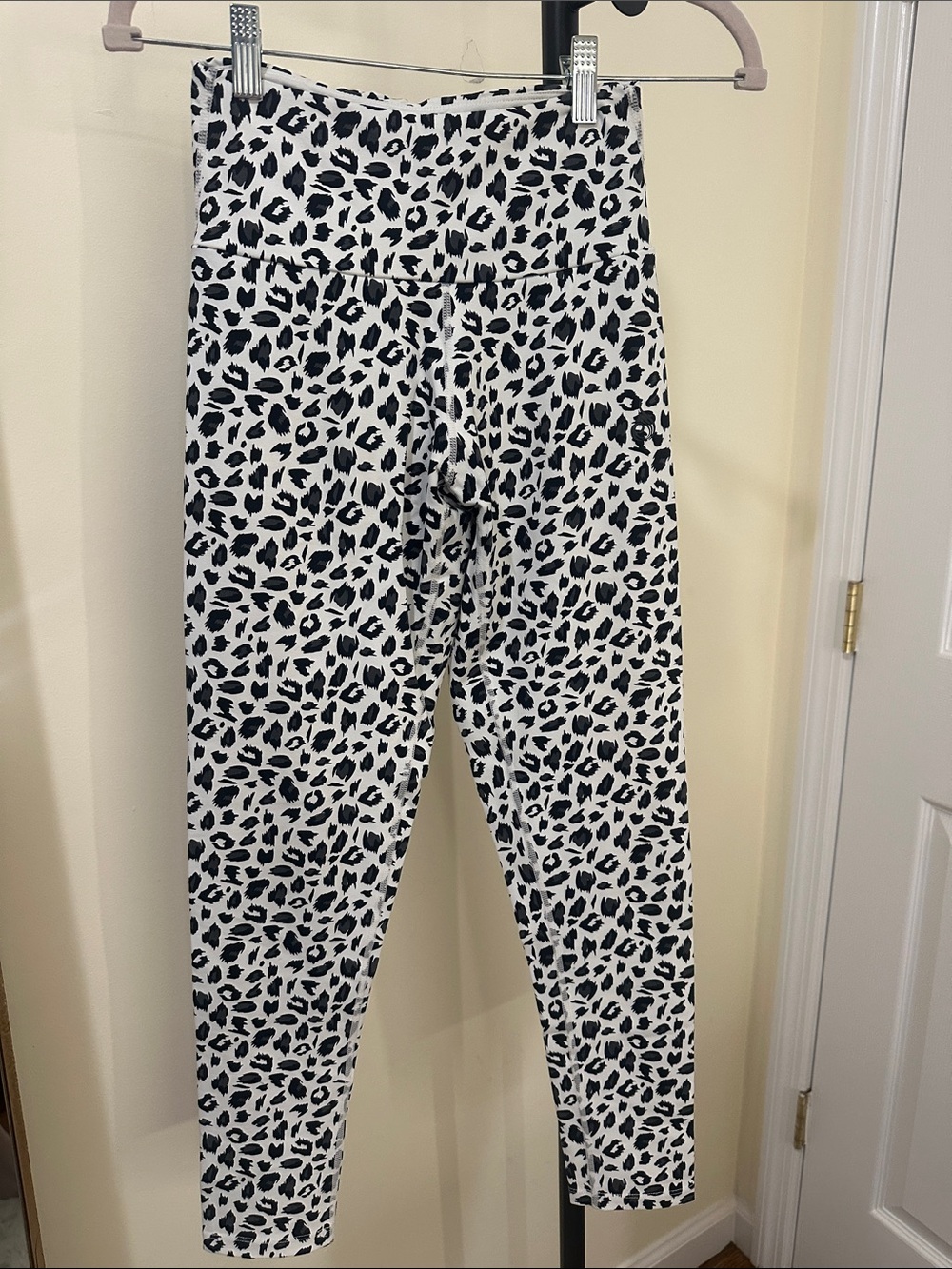 Ryderwear Black & White Leopard Print High-Waist Leggings